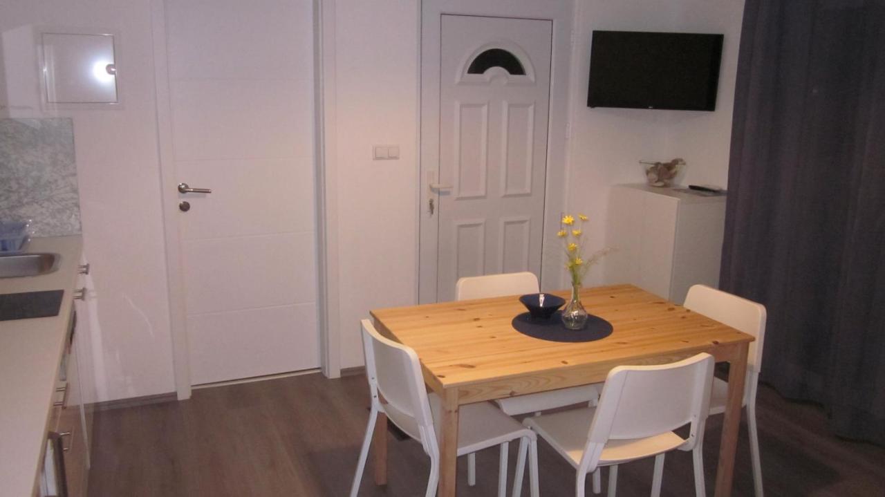 Natasa Apartments Krk Vrh  Eksteriør bilde